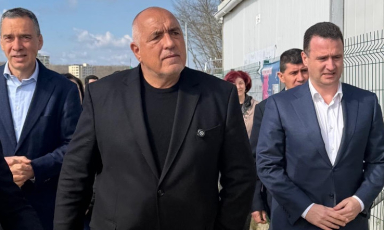 Борисов: Досега Радев го имахме само за пилот на самолет, сега вече е космонавт